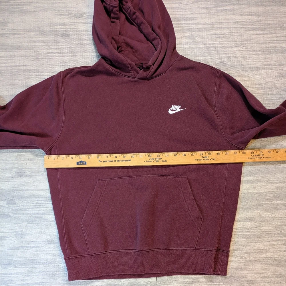 Nike men classic